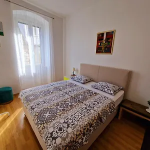 Downtown Nora Apartamento Split