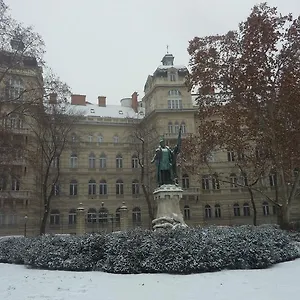 Flat On Andrássy Avenue Apartamento Budapest
